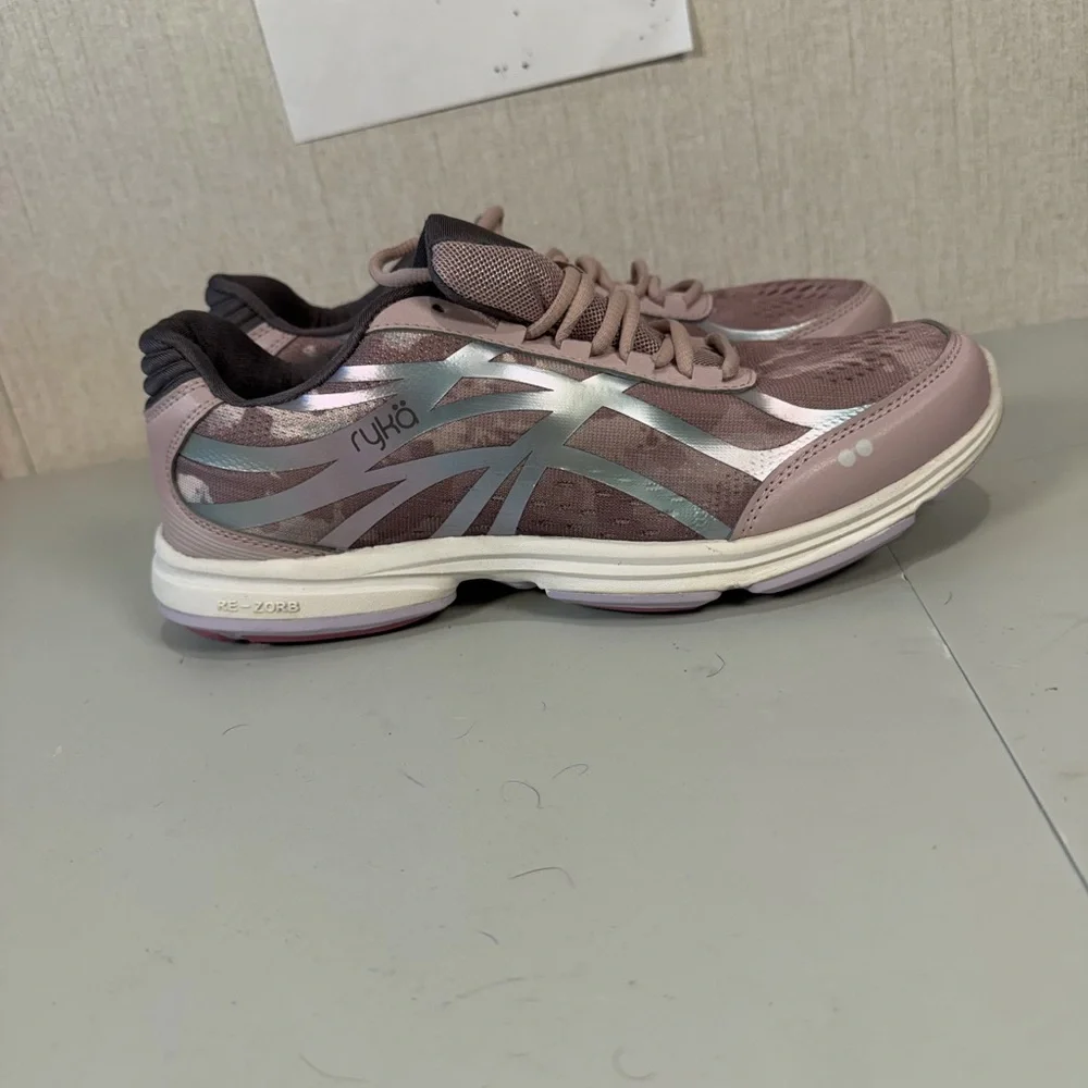 Ryka Women's Mauve and Teal‎ Athletic Shoes